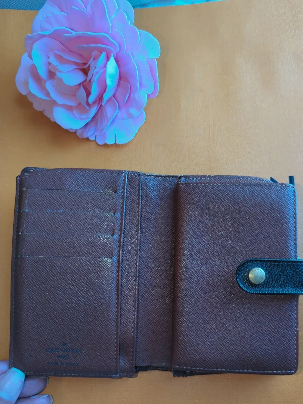 Louis Vuitton Authentic Monogram Compact Kisslock Leather Canvas Wallet